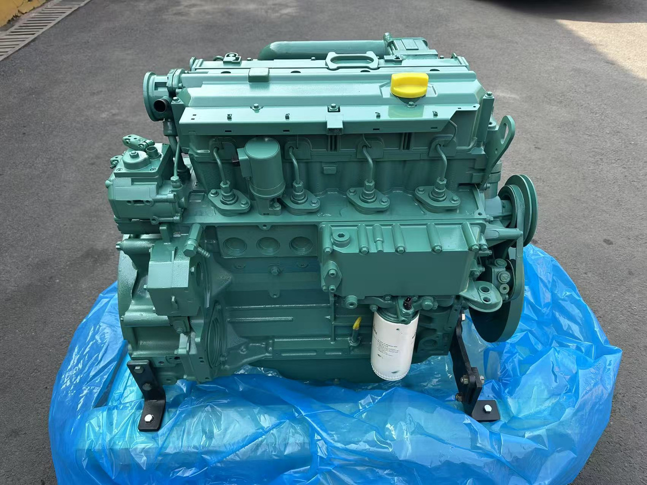 VOLVO D5D - Engine for Loader: picture 1 VOLVO D5D - Engine for Loader: picture 1