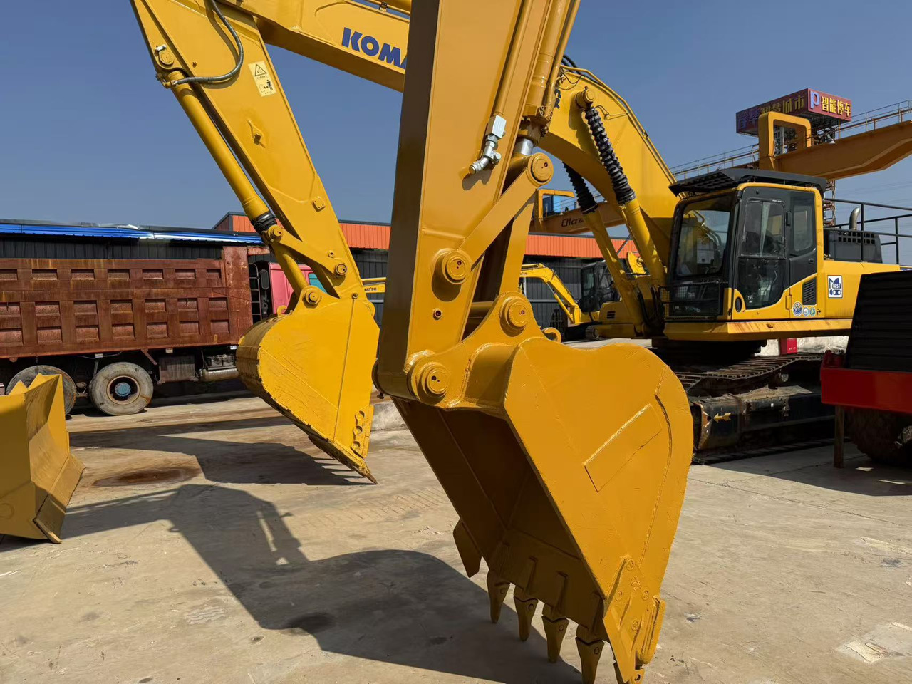 CATERPILLAR Excavator Machine for Cheap Price Hot Sale in China Used 320C - Crawler excavator: picture 4 CATERPILLAR Excavator Machine for Cheap Price Hot Sale in China Used 320C - Crawler excavator: picture 4
