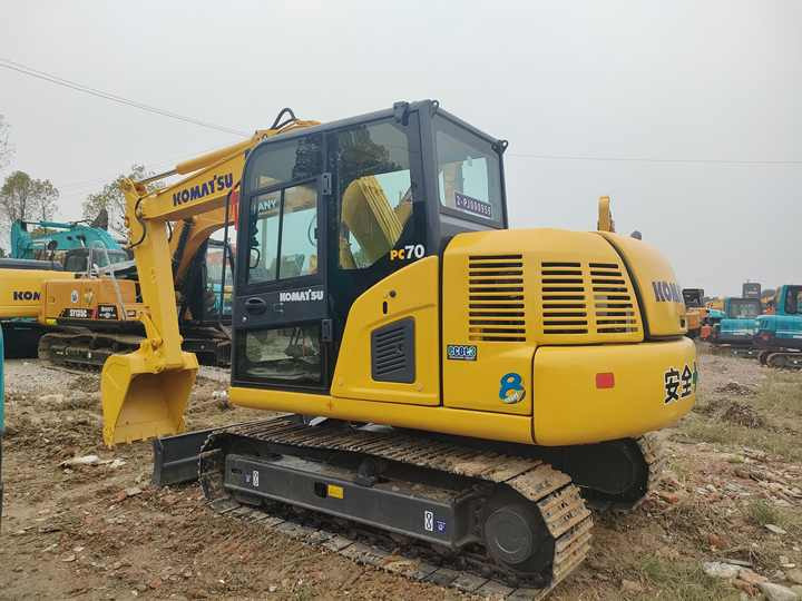 Cheap Used Komatsu PC70-8 Crawler Excavator with High Efficiency Used Heavy Machinery Komatsu PC70-8 Digger Cheap for Sale - Crawler excavator: picture 4 Cheap Used Komatsu PC70-8 Crawler Excavator with High Efficiency Used Heavy Machinery Komatsu PC70-8 Digger Cheap for Sale - Crawler excavator: picture 4