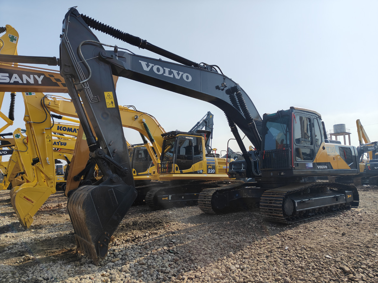 Good Condition Used Excavator volvo EC240 Second-hand - Crawler excavator: picture 4 Good Condition Used Excavator volvo EC240 Second-hand - Crawler excavator: picture 4