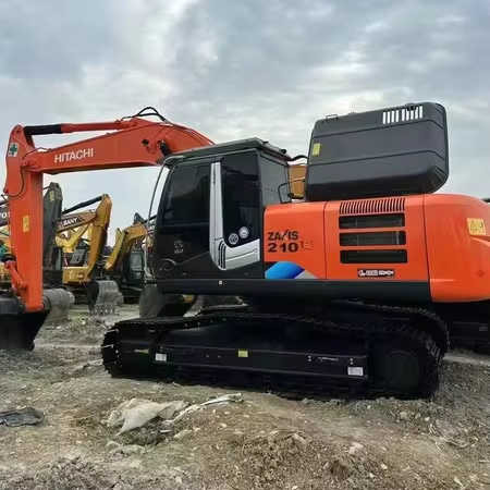 Hitachi Brand Zx210 Crawler Excavator 21tons Digger for Sale Used Hitachi Zx200 210 350 Excavator in Stock on Sale - Crawler excavator: picture 1 Hitachi Brand Zx210 Crawler Excavator 21tons Digger for Sale Used Hitachi Zx200 210 350 Excavator in Stock on Sale - Crawler excavator: picture 1