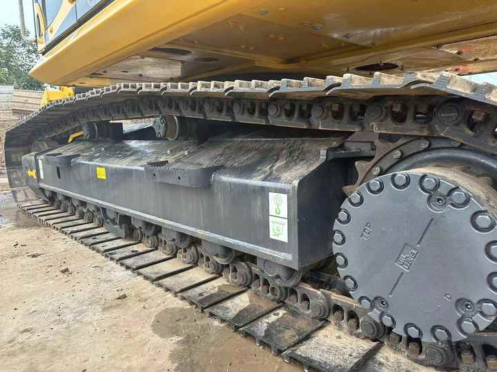 Second Hand  Komatsu PC210-8 Excavator 21 Ton Crawler Excavator Japan Brand Low Price with Good Quality for SALE - Crawler excavator: picture 4 Second Hand  Komatsu PC210-8 Excavator 21 Ton Crawler Excavator Japan Brand Low Price with Good Quality for SALE - Crawler excavator: picture 4