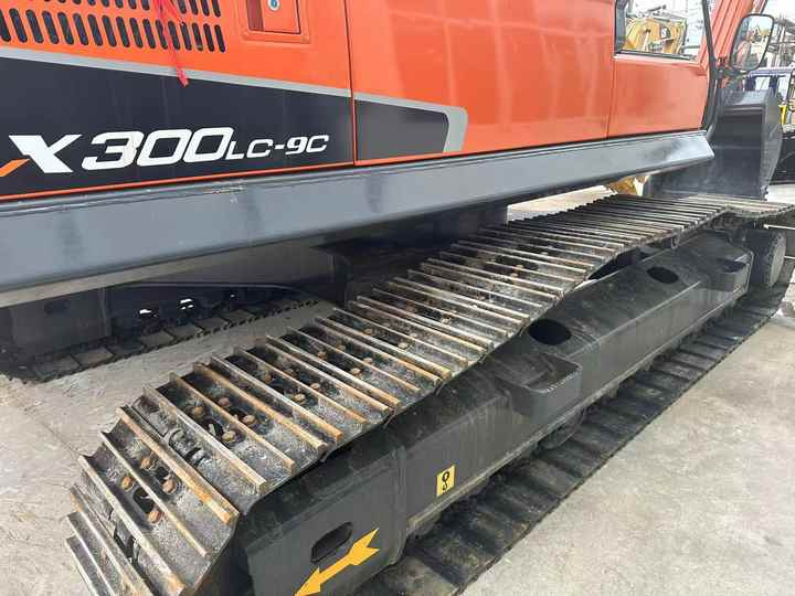 Used Excavator Doosan DX300 Excavators Mini Equipment Earth Moving Machinery Doosan Digger Excavator for Sale - Crawler excavator: picture 5 Used Excavator Doosan DX300 Excavators Mini Equipment Earth Moving Machinery Doosan Digger Excavator for Sale - Crawler excavator: picture 5