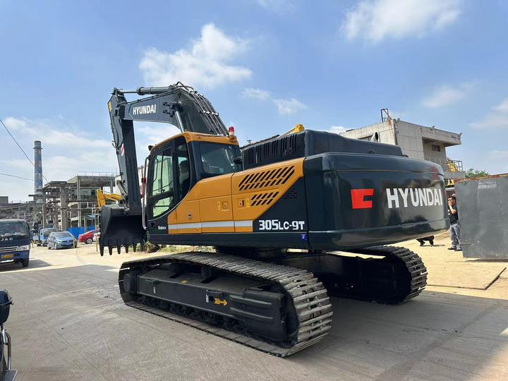 Used Korea Brand hyundai 305-9 Excavator 30tons with High Power and Excellent Performance Hot Sale - Excavator: picture 4 Used Korea Brand hyundai 305-9 Excavator 30tons with High Power and Excellent Performance Hot Sale - Excavator: picture 4
