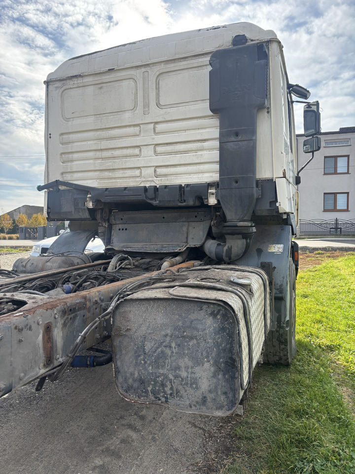 MAN F2000 27.463 - Cab chassis truck: picture 5 MAN F2000 27.463 - Cab chassis truck: picture 5
