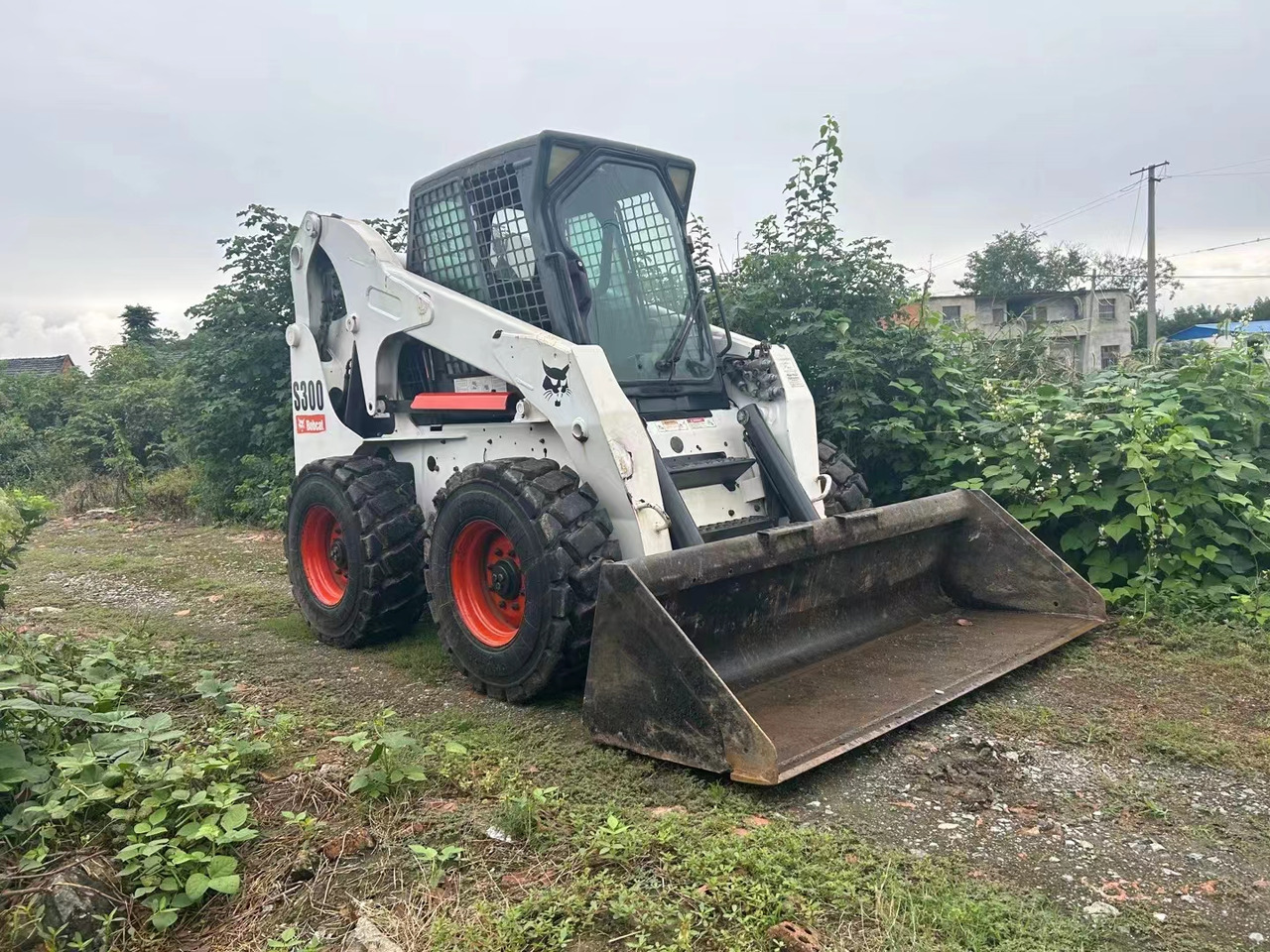 BOBCAT S300 - Skid steer loader: picture 3 BOBCAT S300 - Skid steer loader: picture 3