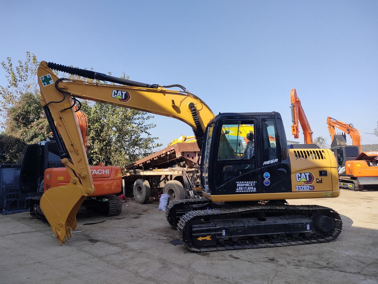 CATERPILLAR 312D2GC - Mini excavator: picture 1 CATERPILLAR 312D2GC - Mini excavator: picture 1