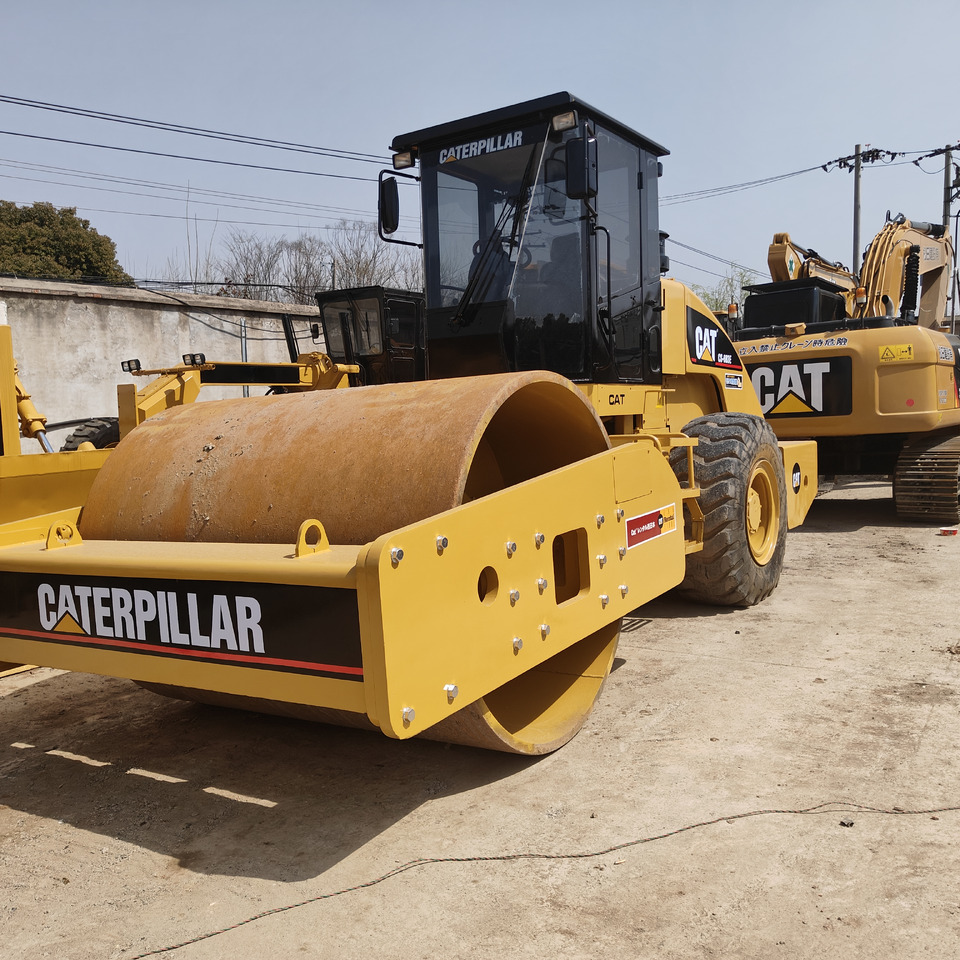 CATERPILLAR 683E - Road roller: picture 2 CATERPILLAR 683E - Road roller: picture 2