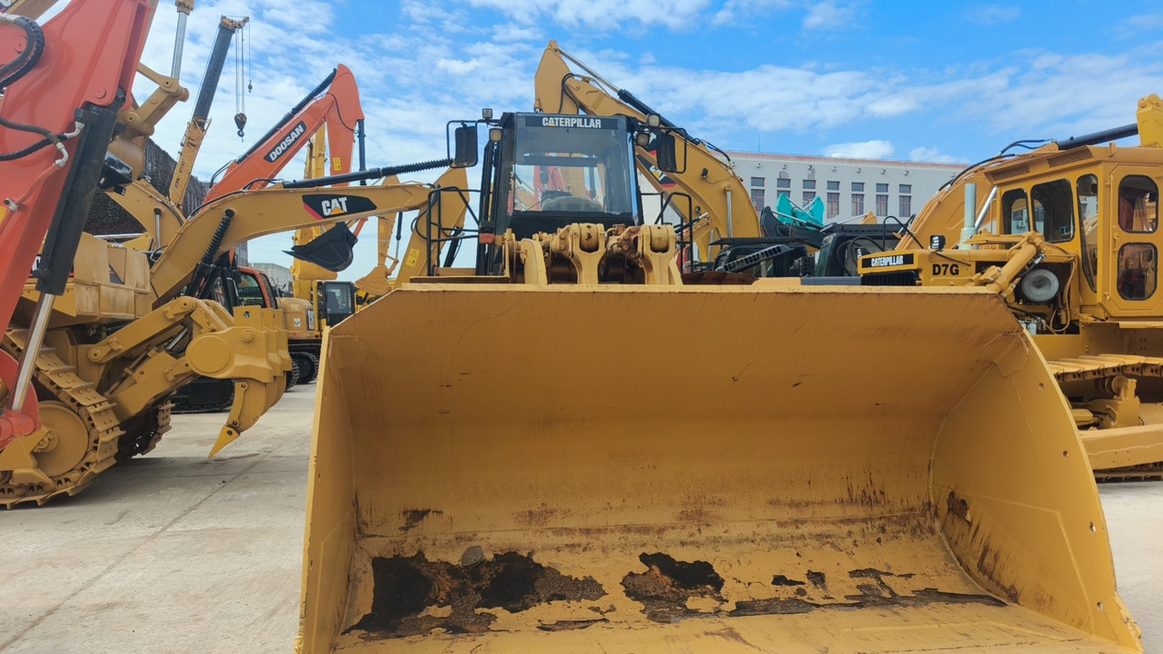 Wheel loader CATERPILLAR 980G: picture 6