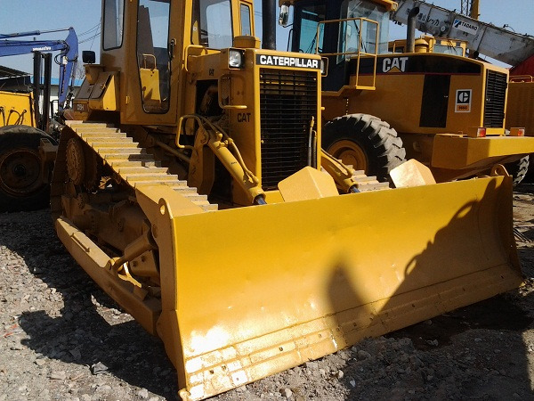 CATERPILLAR D5H - Bulldozer: picture 4 CATERPILLAR D5H - Bulldozer: picture 4