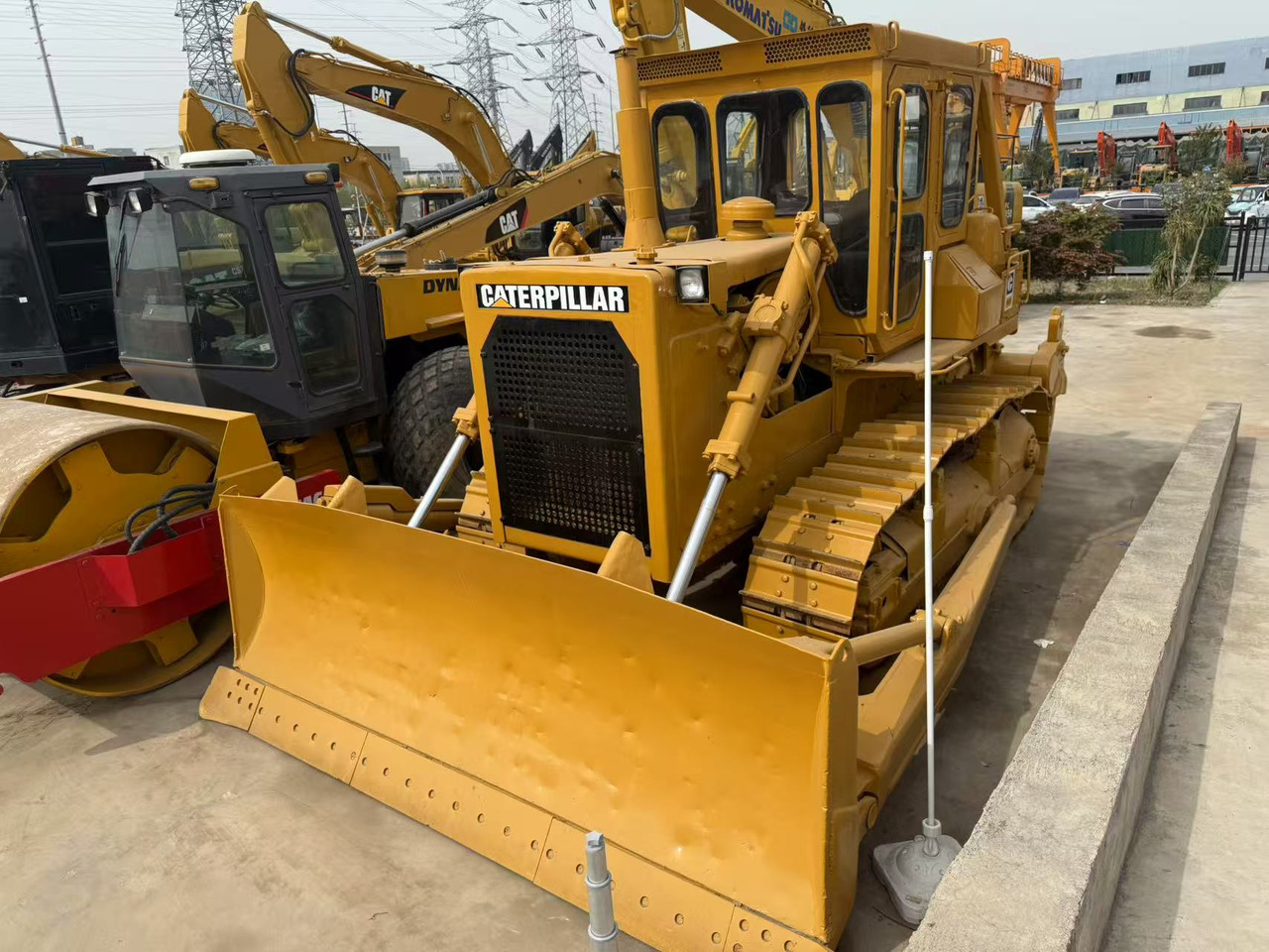 CATERPILLAR D8K - Bulldozer: picture 3 CATERPILLAR D8K - Bulldozer: picture 3