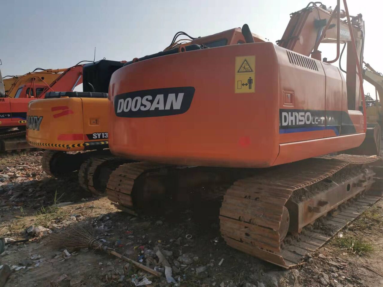 DOOSAN DH150LC-7 - Excavator: picture 5 DOOSAN DH150LC-7 - Excavator: picture 5