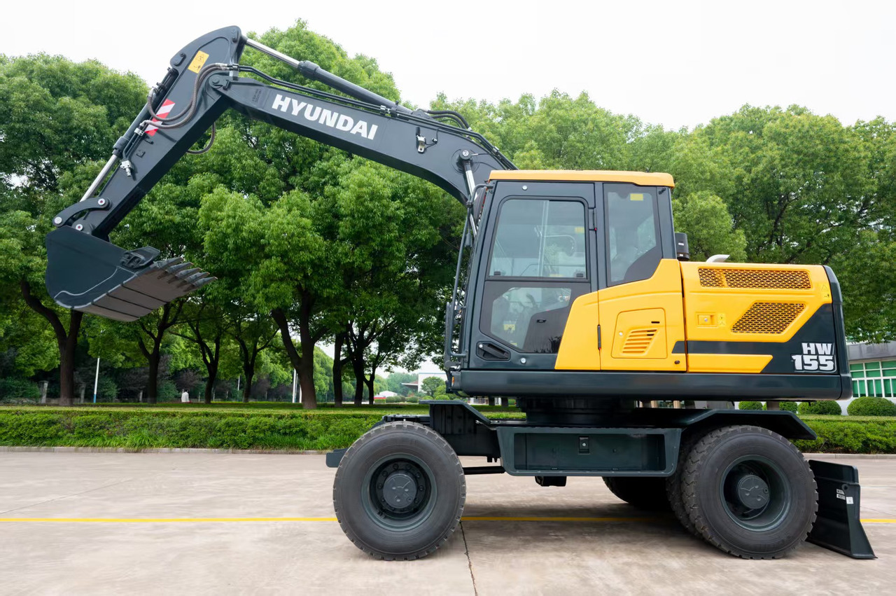 HYUNDAI HW155 - Wheel excavator: picture 2 HYUNDAI HW155 - Wheel excavator: picture 2