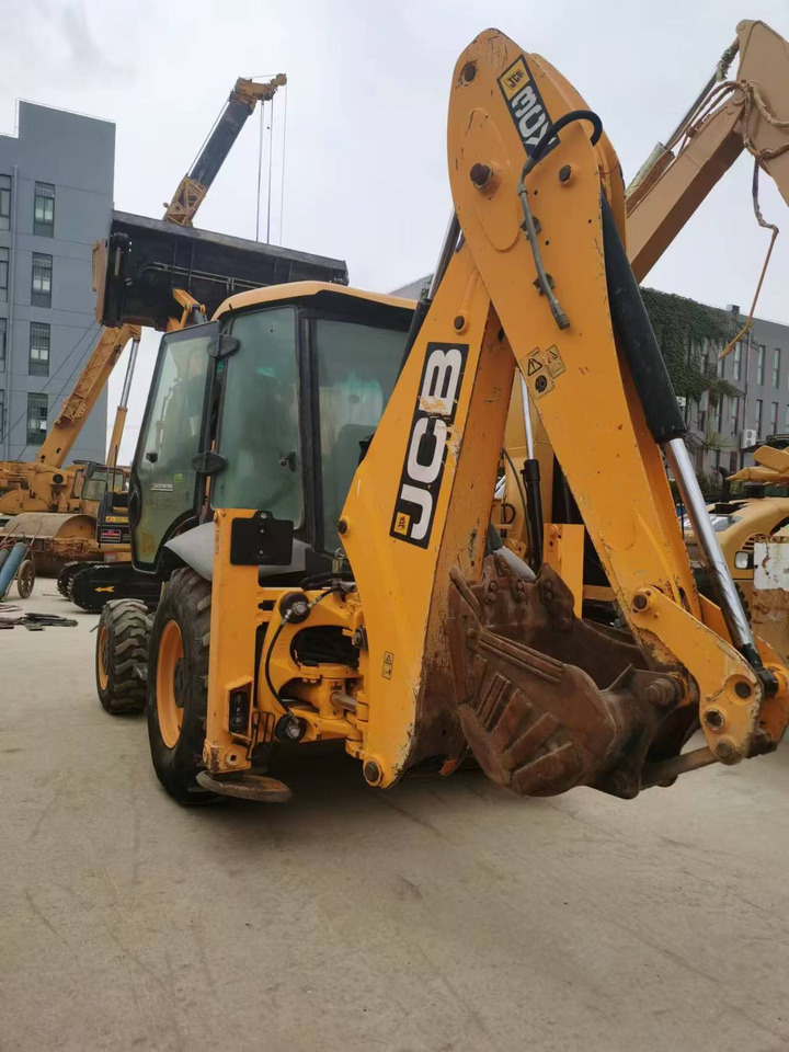 JCB 3CX - Backhoe loader: picture 1 JCB 3CX - Backhoe loader: picture 1