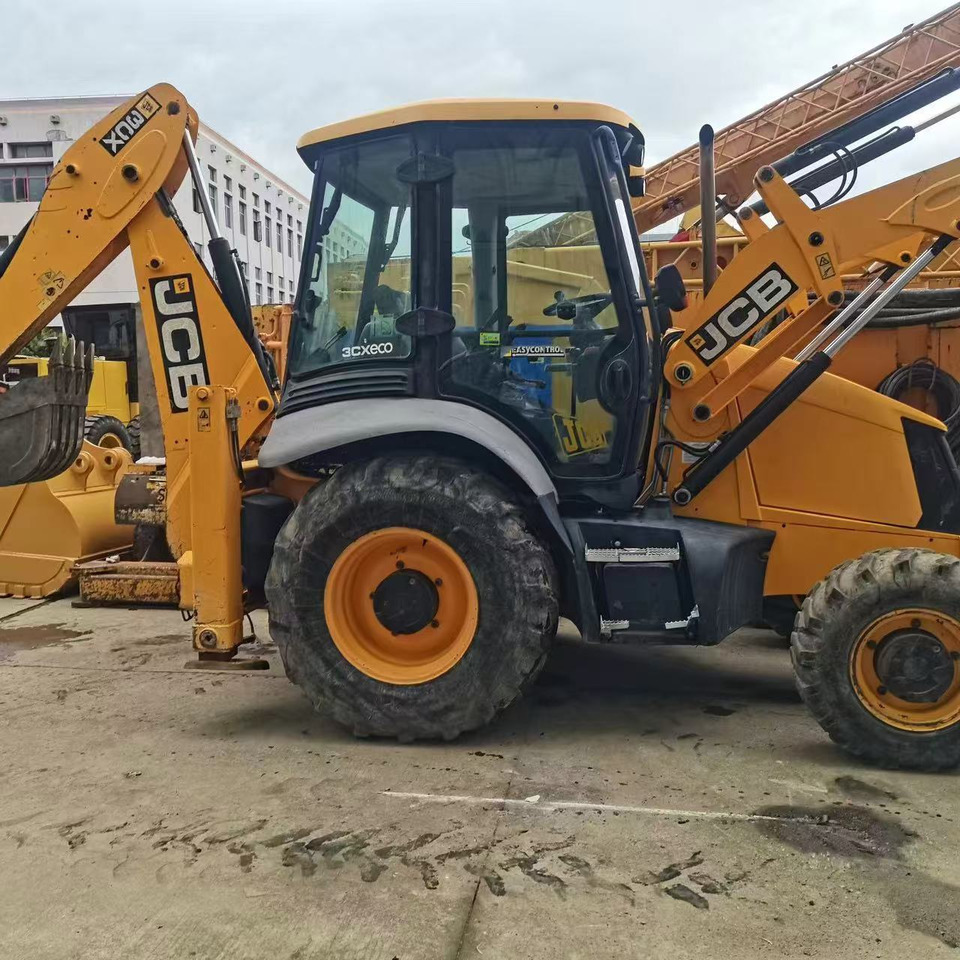 JCB 3CX - Backhoe loader: picture 2 JCB 3CX - Backhoe loader: picture 2