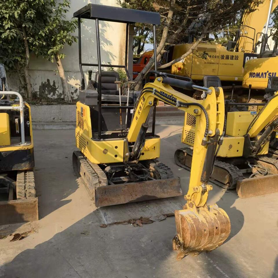 KOMATSU PC15MR - Mini excavator: picture 2 KOMATSU PC15MR - Mini excavator: picture 2