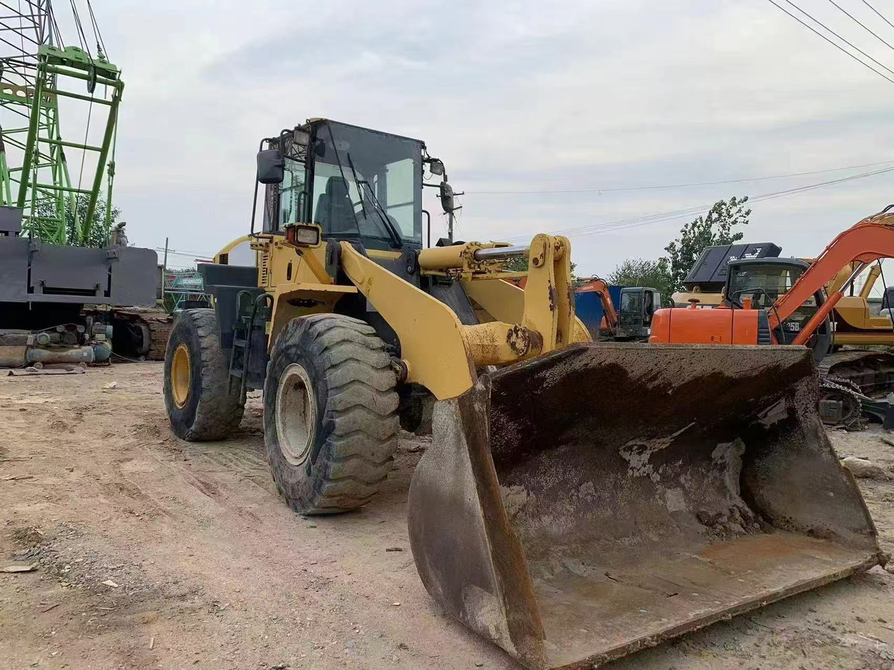 KOMATSU WA320-5 - Wheel loader: picture 3 KOMATSU WA320-5 - Wheel loader: picture 3