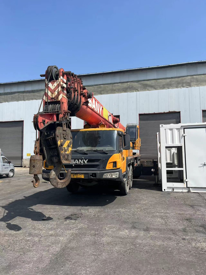 SANY STC800 - Mobile crane: picture 2 SANY STC800 - Mobile crane: picture 2