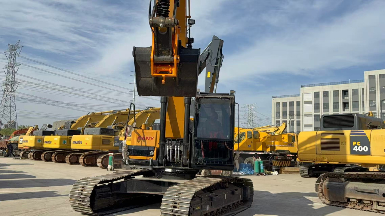 SANY SY215C - Crawler excavator: picture 3 SANY SY215C - Crawler excavator: picture 3