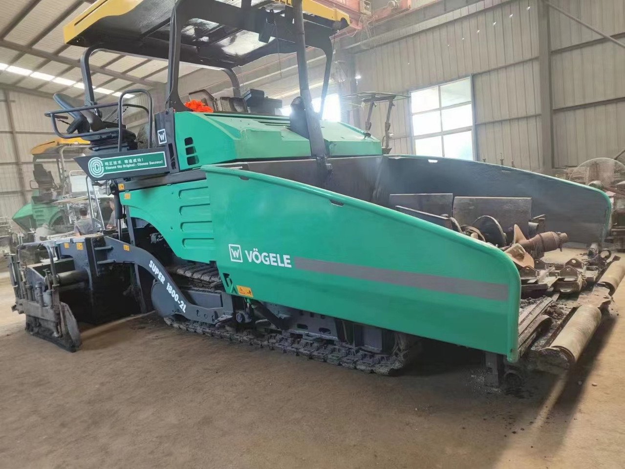 VOGELE 1800-2 - Asphalt paver: picture 1 VOGELE 1800-2 - Asphalt paver: picture 1