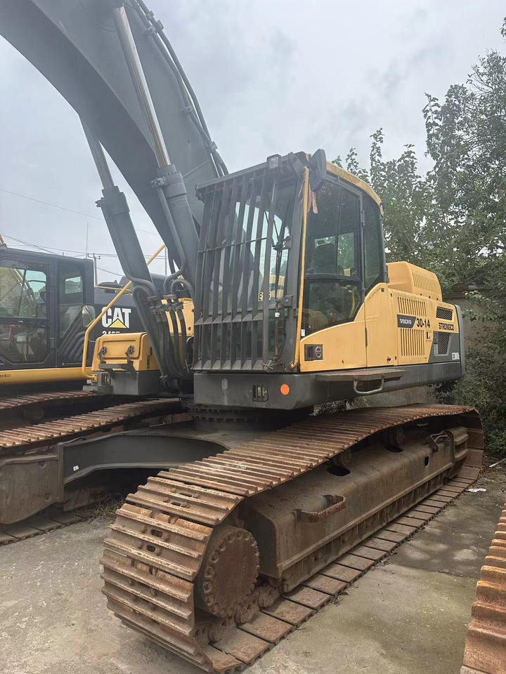 VOLVO EC380 - Crawler excavator: picture 2 VOLVO EC380 - Crawler excavator: picture 2