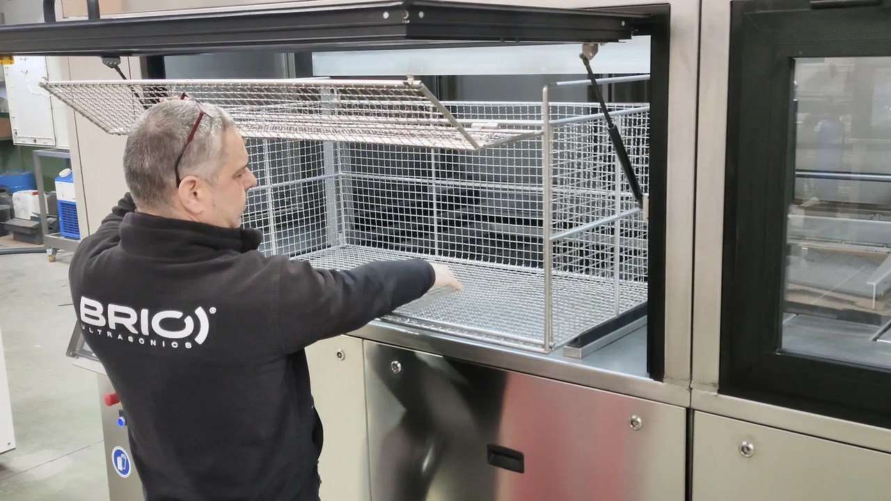 BRIO Ultrasonics BR-800 AMS Parts cleaning machine - Ultrasonic cleaner: picture 4 BRIO Ultrasonics BR-800 AMS Parts cleaning machine - Ultrasonic cleaner: picture 4