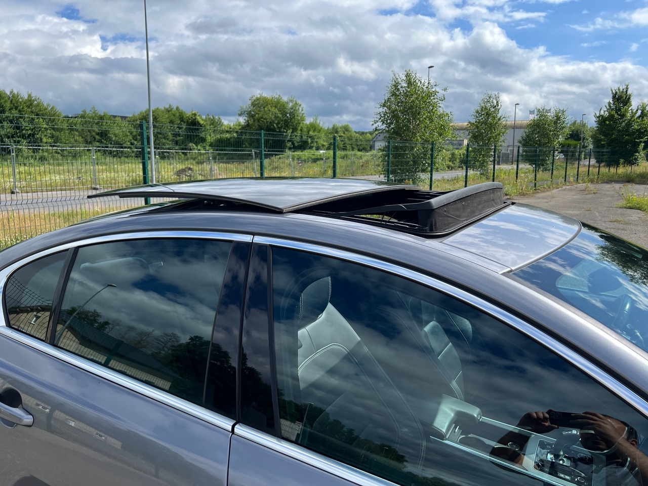 Sedan JAGUAR XE 20MY SE R-DYN. 2.0L D 180 BVA8 Cockpit PANO: picture 7