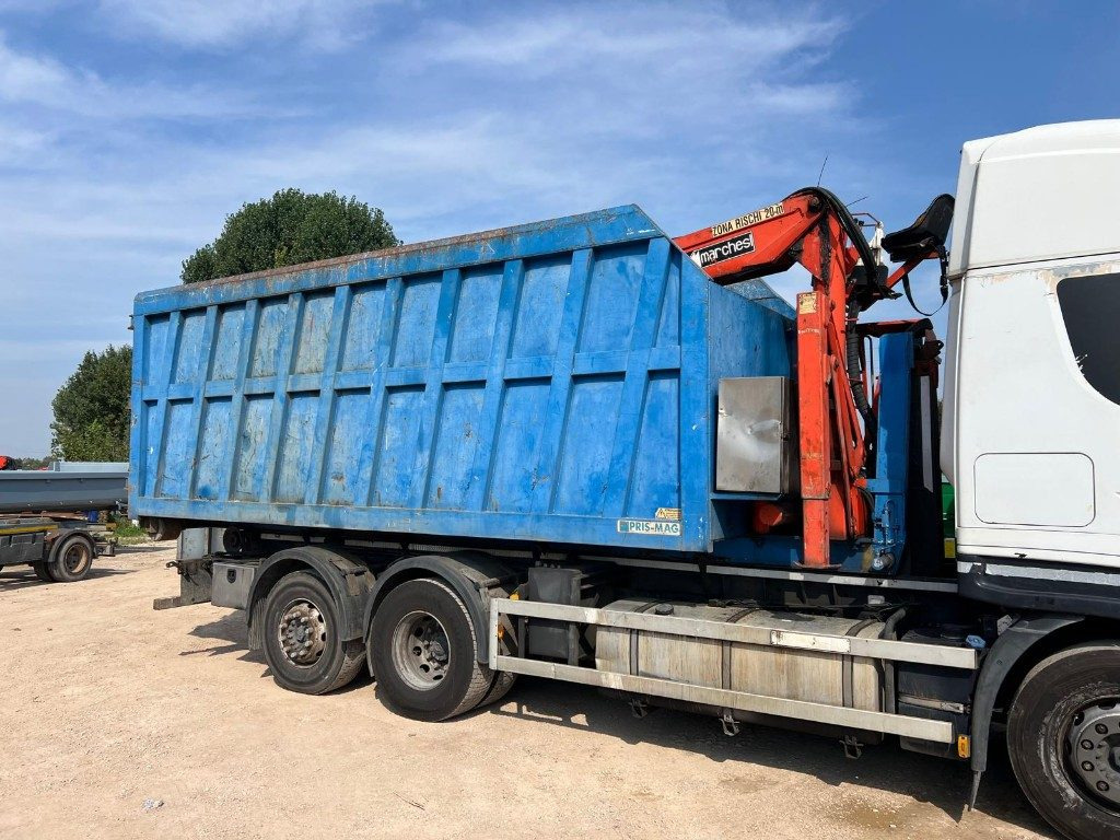 CONTAINER SCARRABILE USATO A CIELO APERTO CON GRU - Roll-off container: picture 1 CONTAINER SCARRABILE USATO A CIELO APERTO CON GRU - Roll-off container: picture 1