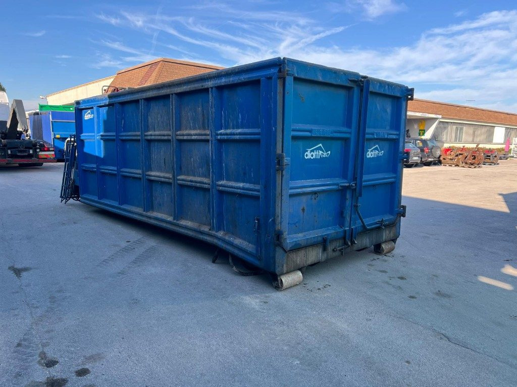 CONTAINER SCARRABILE USATO A CIELO APERTO CON GRU - Roll-off container: picture 4 CONTAINER SCARRABILE USATO A CIELO APERTO CON GRU - Roll-off container: picture 4
