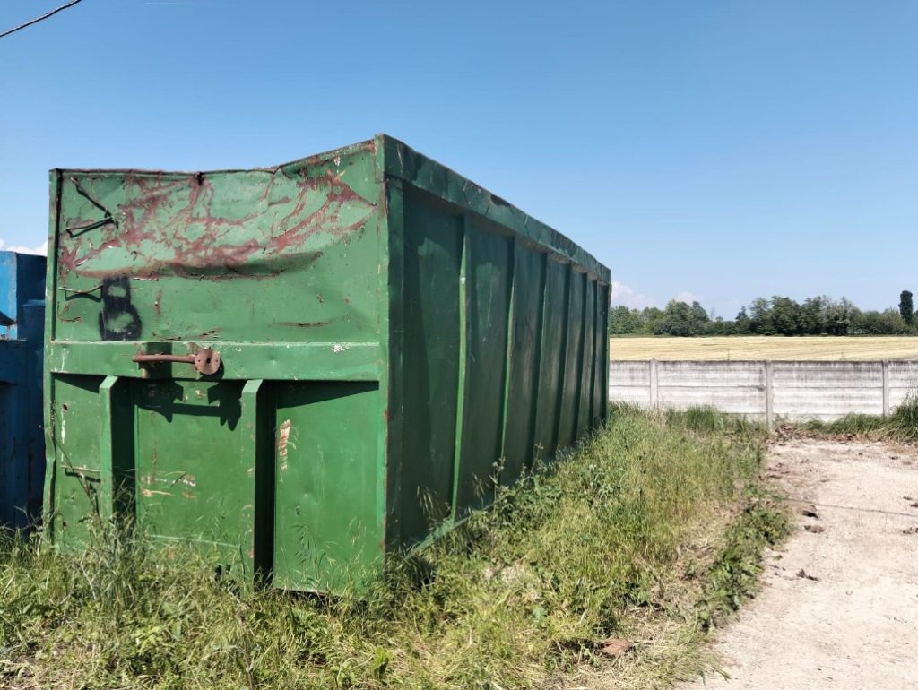 CONTAINER SCARRABILE USATO A CIELO APERTO - Roll-off container: picture 1 CONTAINER SCARRABILE USATO A CIELO APERTO - Roll-off container: picture 1