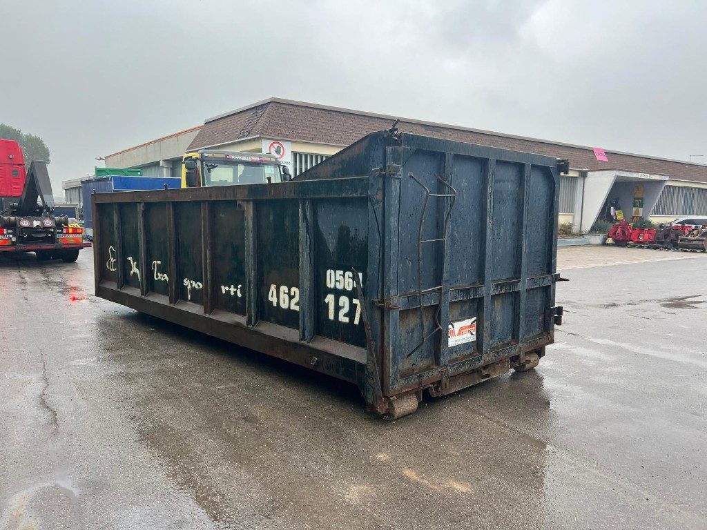 CONTAINER SCARRABILE USATO A CIELO APERTO - Roll-off container: picture 2 CONTAINER SCARRABILE USATO A CIELO APERTO - Roll-off container: picture 2