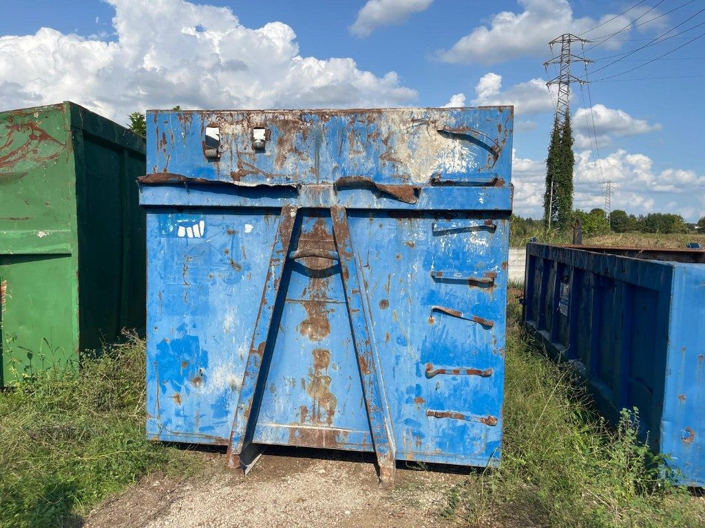 CONTAINER SCARRABILE USATO A CIELO APERTO - Roll-off container: picture 2 CONTAINER SCARRABILE USATO A CIELO APERTO - Roll-off container: picture 2