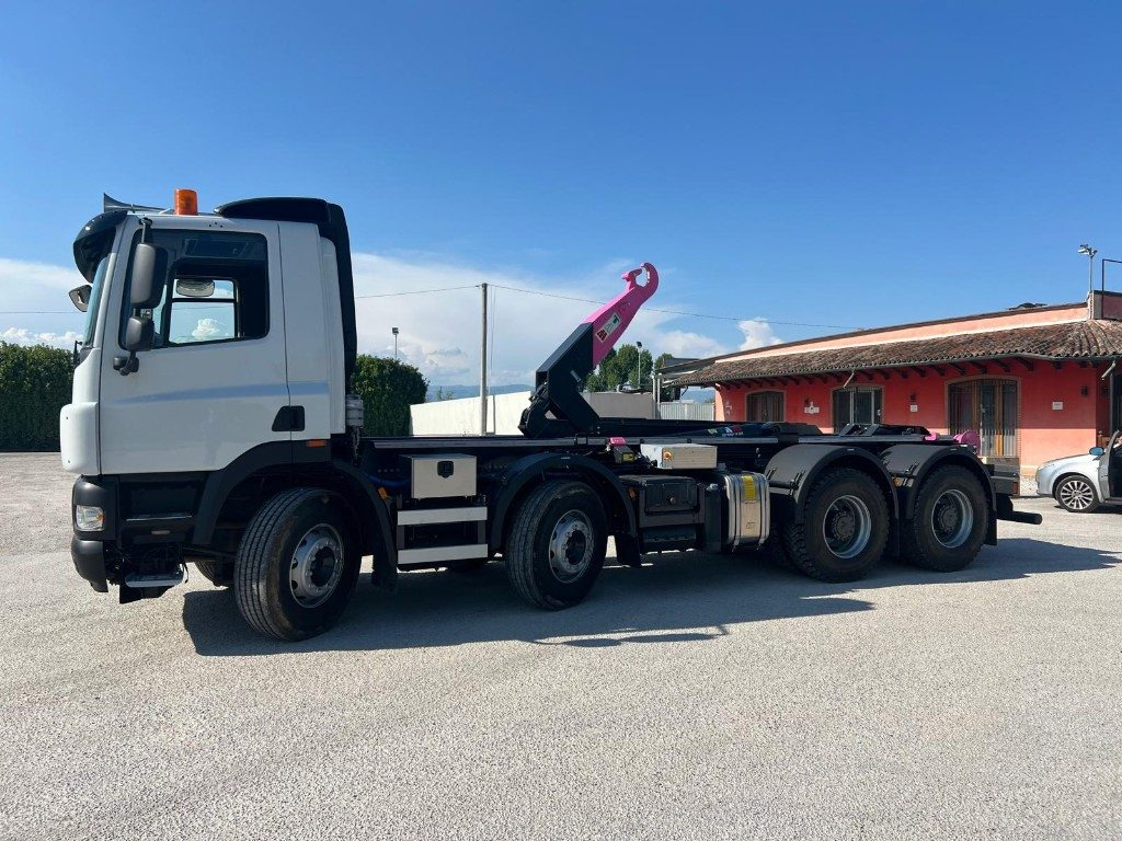 DAF CF85 SCARRABILE - Hook lift truck: picture 4 DAF CF85 SCARRABILE - Hook lift truck: picture 4