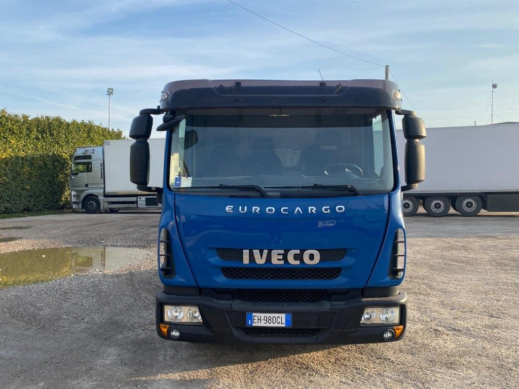 IVECO EUROCARGO 75E18 SCARRABILE - Hook lift truck: picture 2 IVECO EUROCARGO 75E18 SCARRABILE - Hook lift truck: picture 2