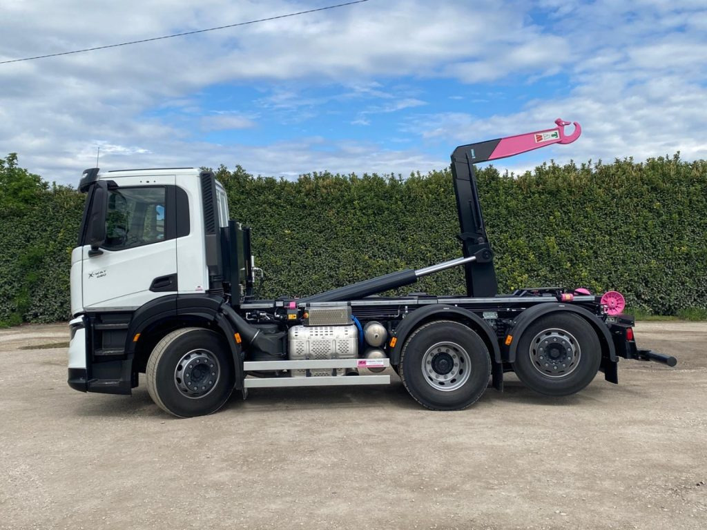 IVECO X-WAY AD280X48Y NUOVO SCARRABILE PASSO 3120 - Hook lift truck: picture 3 IVECO X-WAY AD280X48Y NUOVO SCARRABILE PASSO 3120 - Hook lift truck: picture 3