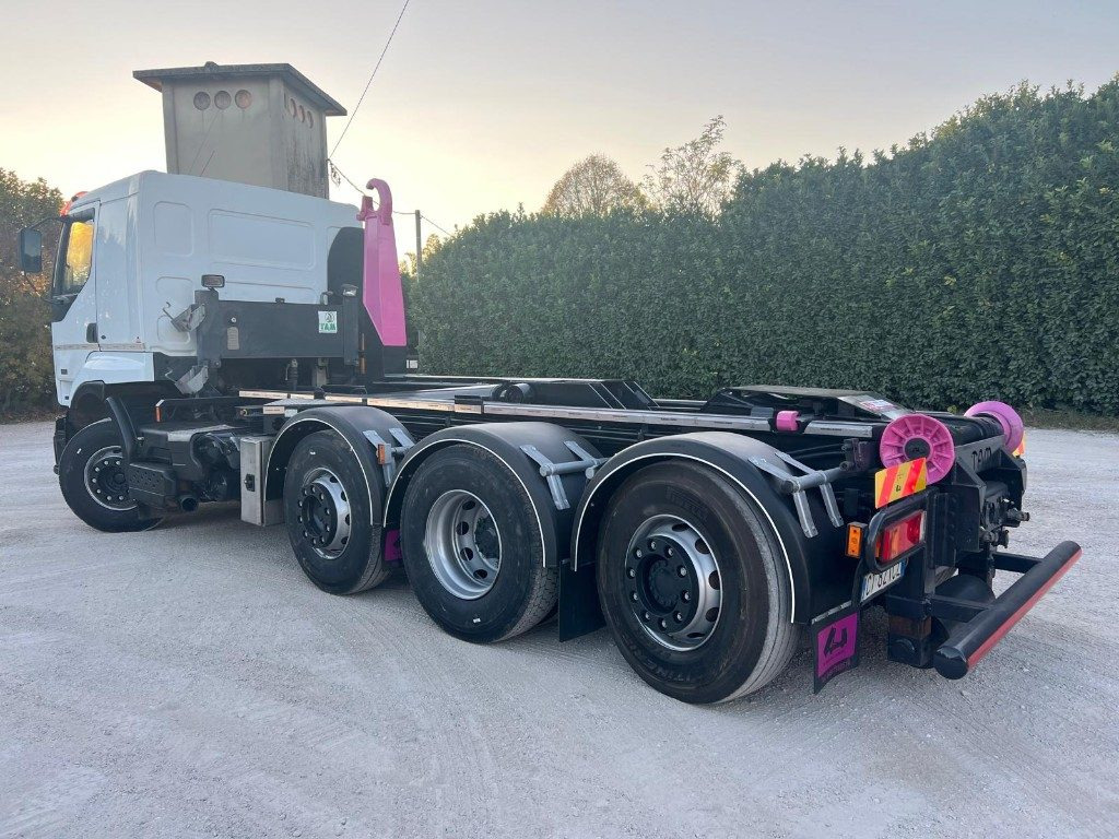 RENAULT 420 USATO SCARRABILE 8X2 - Hook lift truck: picture 4 RENAULT 420 USATO SCARRABILE 8X2 - Hook lift truck: picture 4