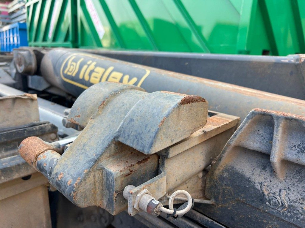 SCANIA R480 USATO SCARRABILE 6X2 - Hook lift truck: picture 4 SCANIA R480 USATO SCARRABILE 6X2 - Hook lift truck: picture 4