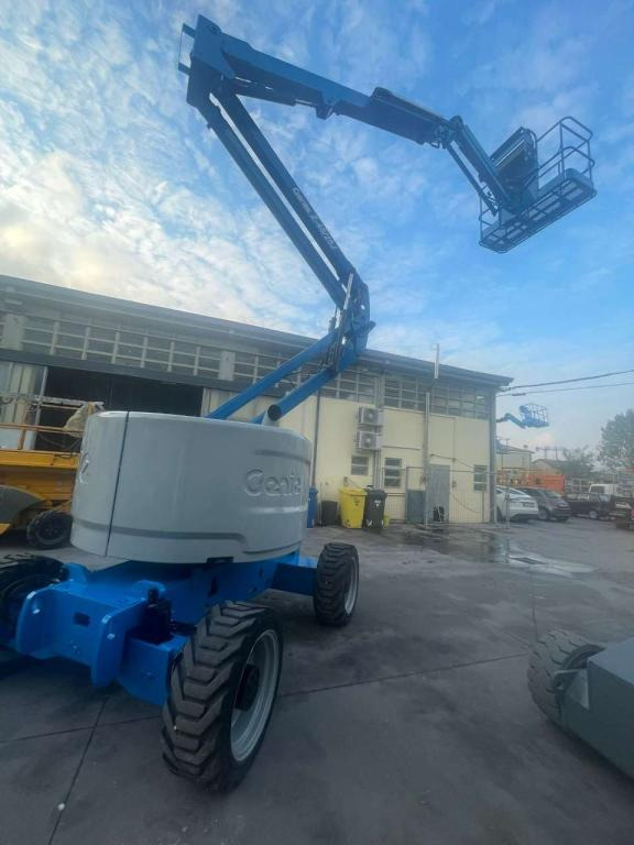 Genie Z45/25J RT - Articulated boom: picture 2 Genie Z45/25J RT - Articulated boom: picture 2