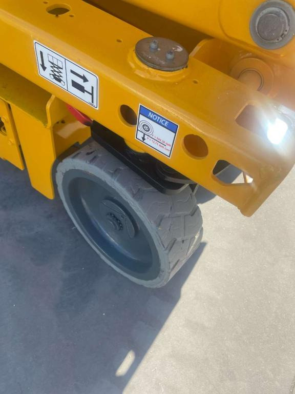 Scissor lift Haulotte OPTIMUM 8AC: picture 8