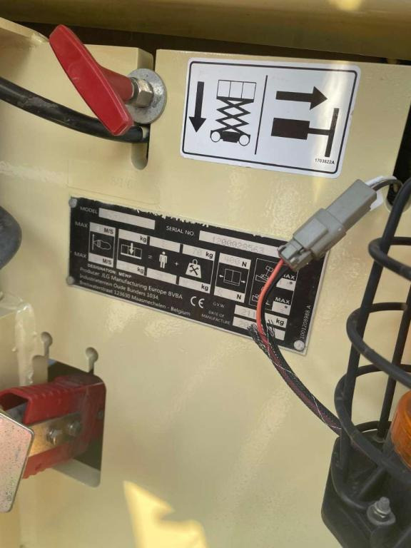 JLG 2632ES - Scissor lift: picture 5 JLG 2632ES - Scissor lift: picture 5