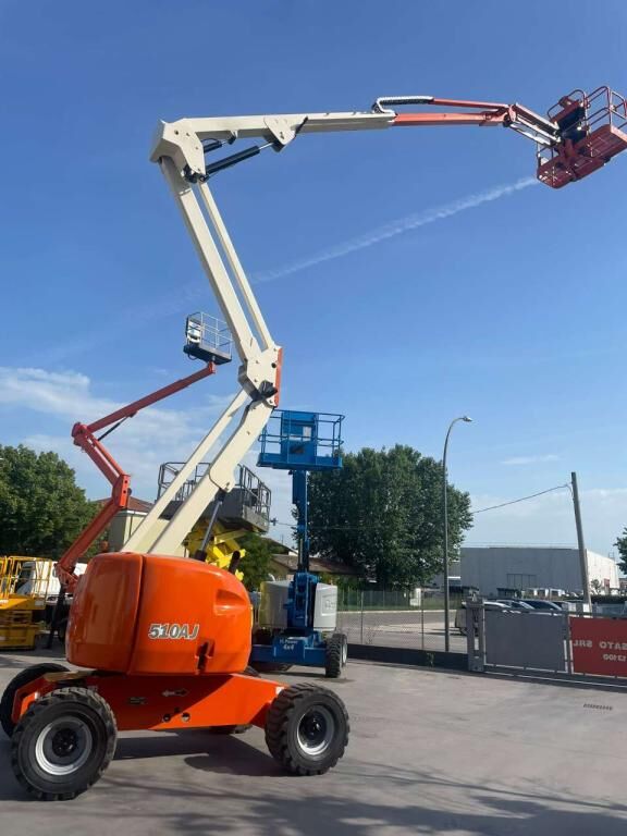 JLG 510AJ - Articulated boom: picture 1 JLG 510AJ - Articulated boom: picture 1