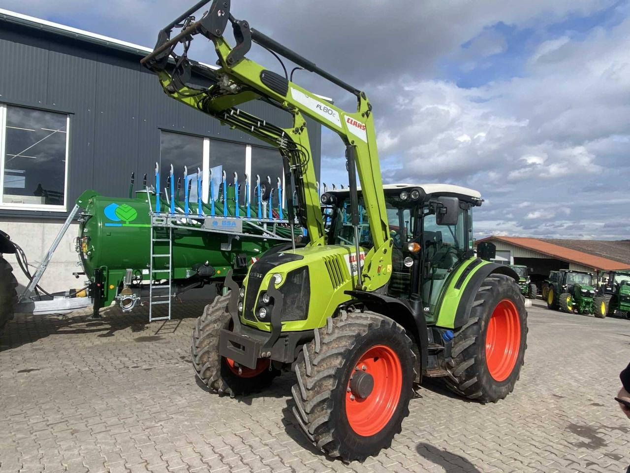 CLAAS Arion 420 CIS 2913 - Farm tractor: picture 1 CLAAS Arion 420 CIS 2913 - Farm tractor: picture 1