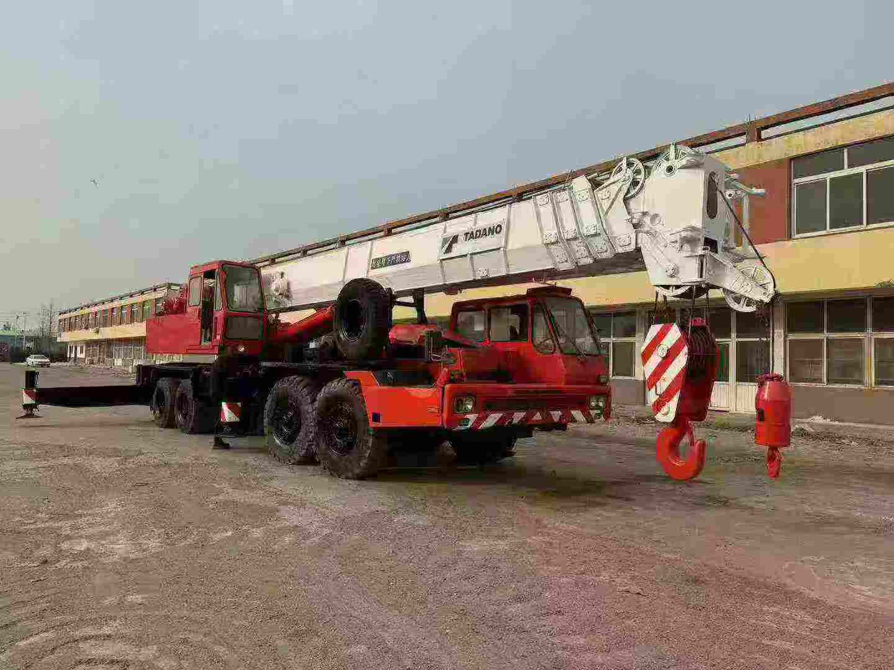 TADANO TG700E TG500E TL300E TL250E TG1000E 25ton 30ton 50ton 70ton 100ton - Mobile crane: picture 1 TADANO TG700E TG500E TL300E TL250E TG1000E 25ton 30ton 50ton 70ton 100ton - Mobile crane: picture 1