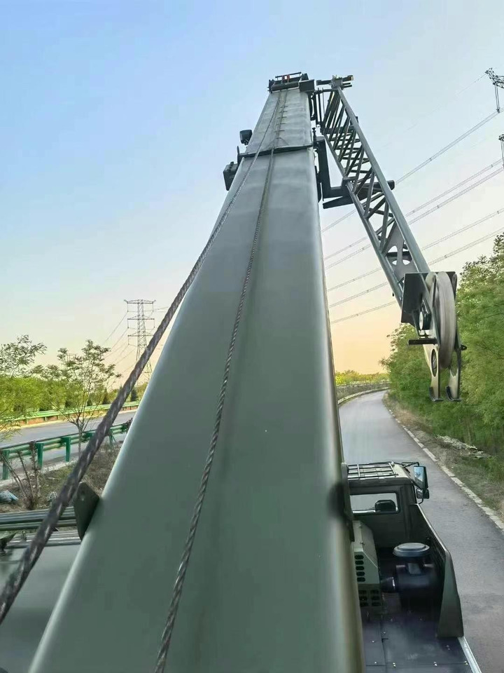 Mobile crane XCMG QY25K5-1 25 ton truck crane: picture 15