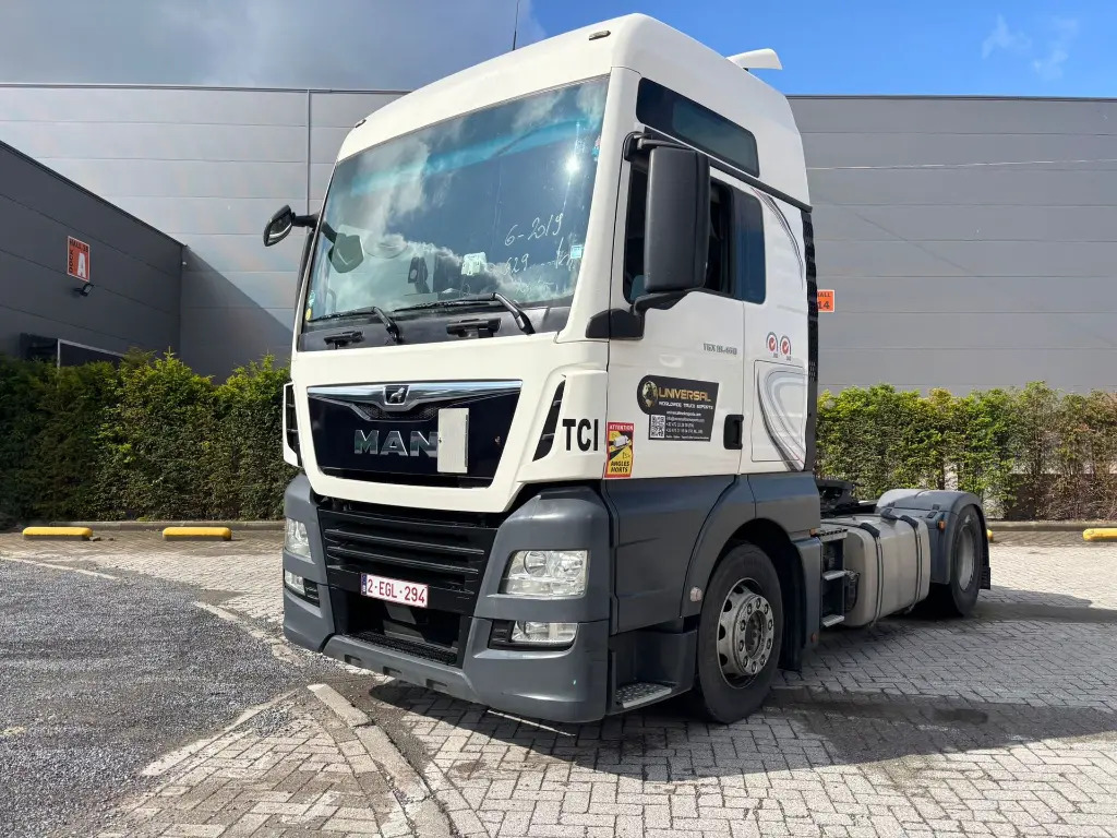 MAN TGX 18.460 XXL - Tractor unit: picture 2 MAN TGX 18.460 XXL - Tractor unit: picture 2