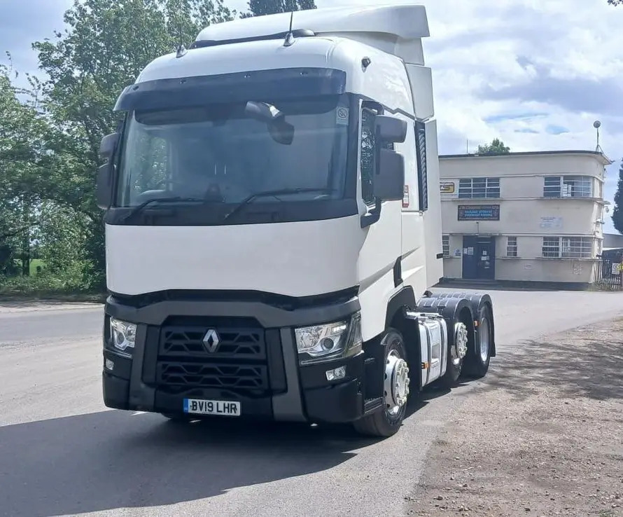 Renault T 460 (LHR) - Tractor unit: picture 2 Renault T 460 (LHR) - Tractor unit: picture 2