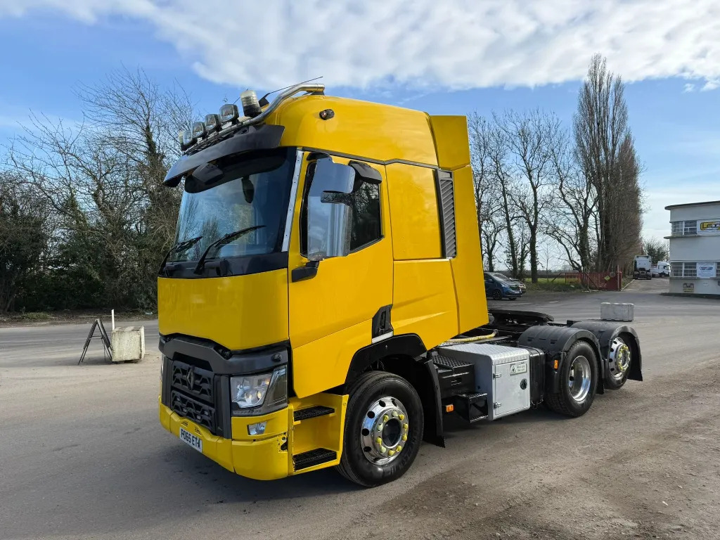 Renault T 520 6x2 - RHD (ETA) - Tractor unit: picture 2 Renault T 520 6x2 - RHD (ETA) - Tractor unit: picture 2