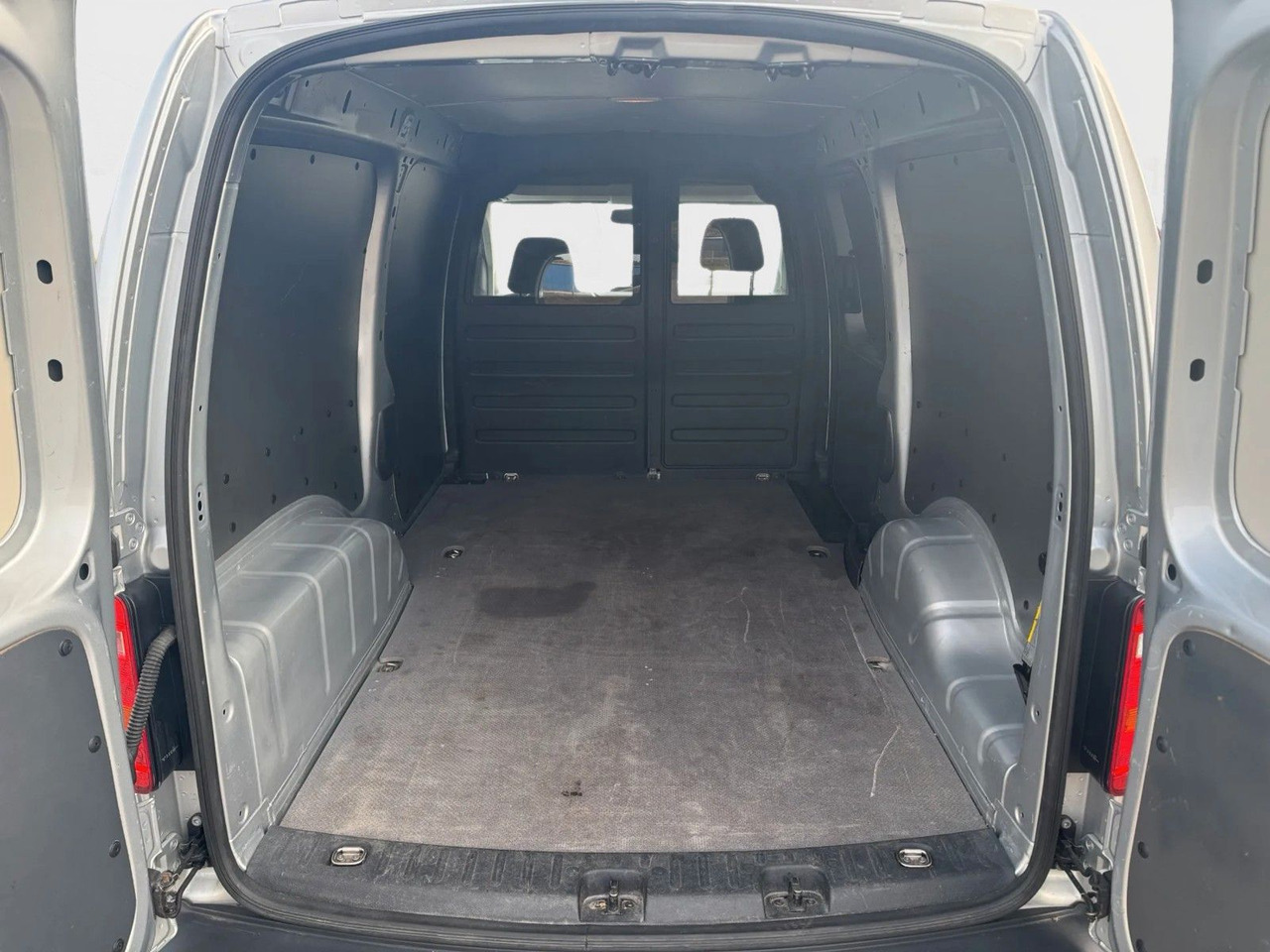 Passenger van Volkswagen Caddy Maxi Kasten | Klima: picture 11 Passenger van Volkswagen Caddy Maxi Kasten | Klima: picture 11