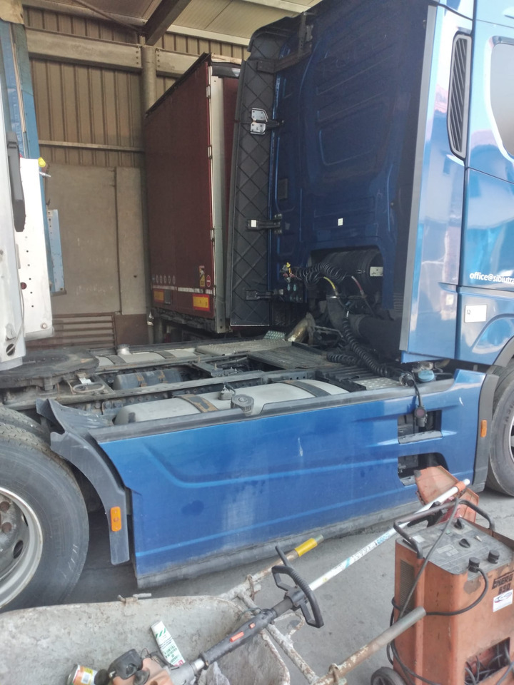 FORD F-MAX - Tractor unit: picture 3 FORD F-MAX - Tractor unit: picture 3