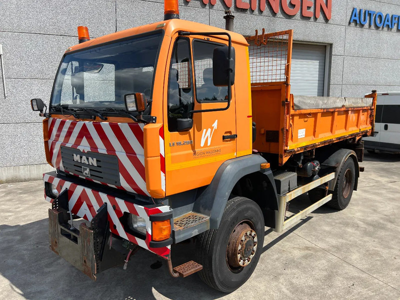 MAN LE 18.280 4x4 - Tipper: picture 2 MAN LE 18.280 4x4 - Tipper: picture 2